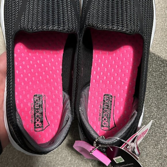 NWT Skechers GO WALK 3 Black Slip-on Walking Sneakers Women's Size 9 - Picture 9 of 14
